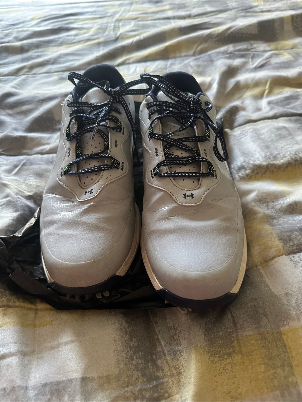 Under Armour Men's White and Black Athletic Sneakers
